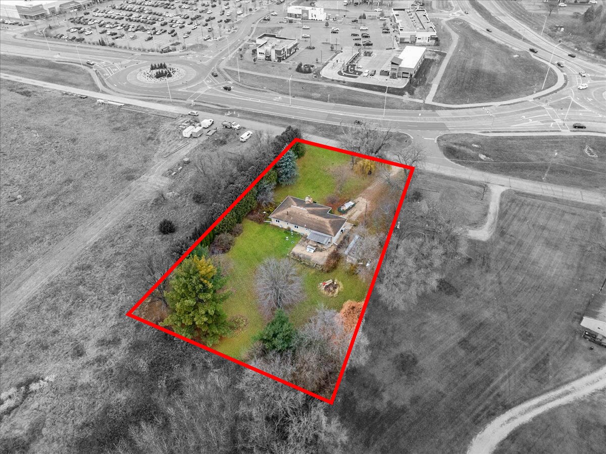 3173 McComb Rd, Stoughton, WI for Sale