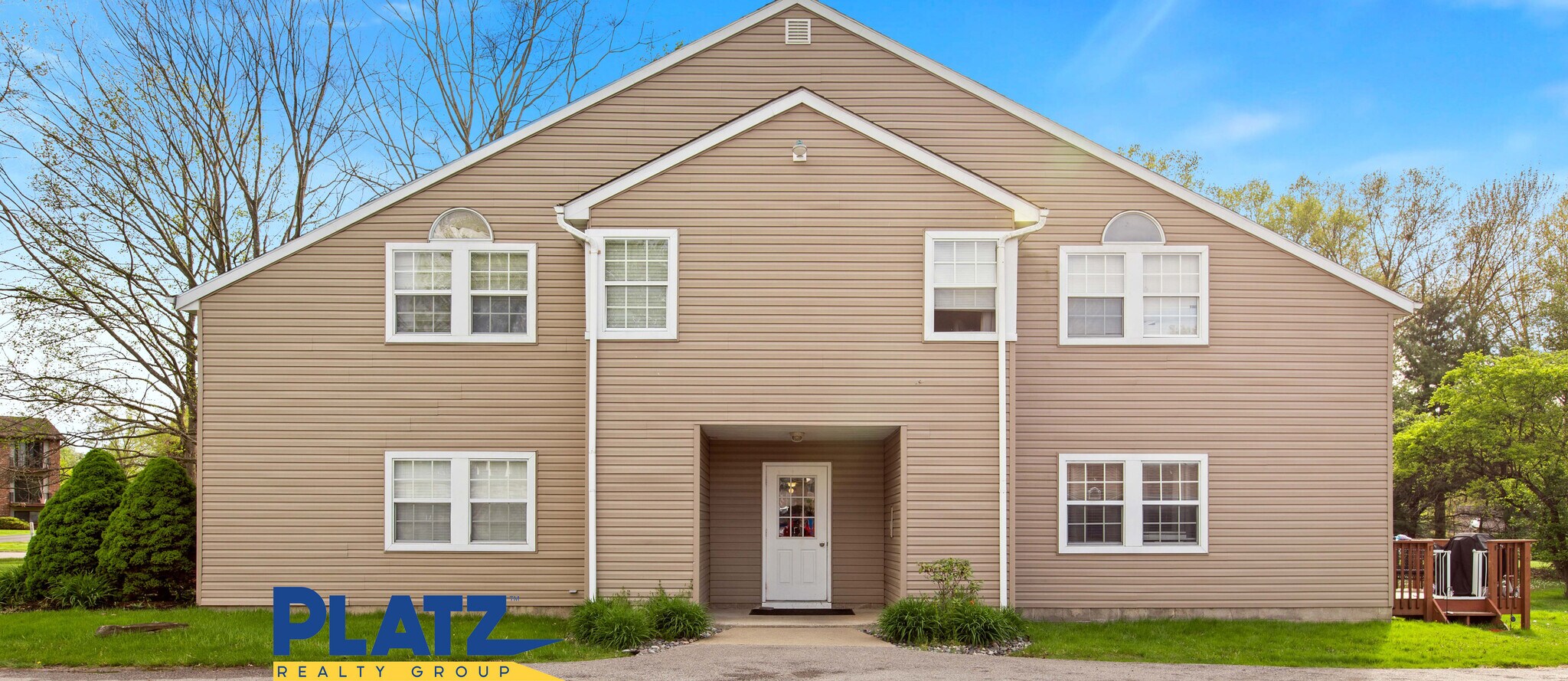 7430 Becky Ct, Youngstown, OH for Sale