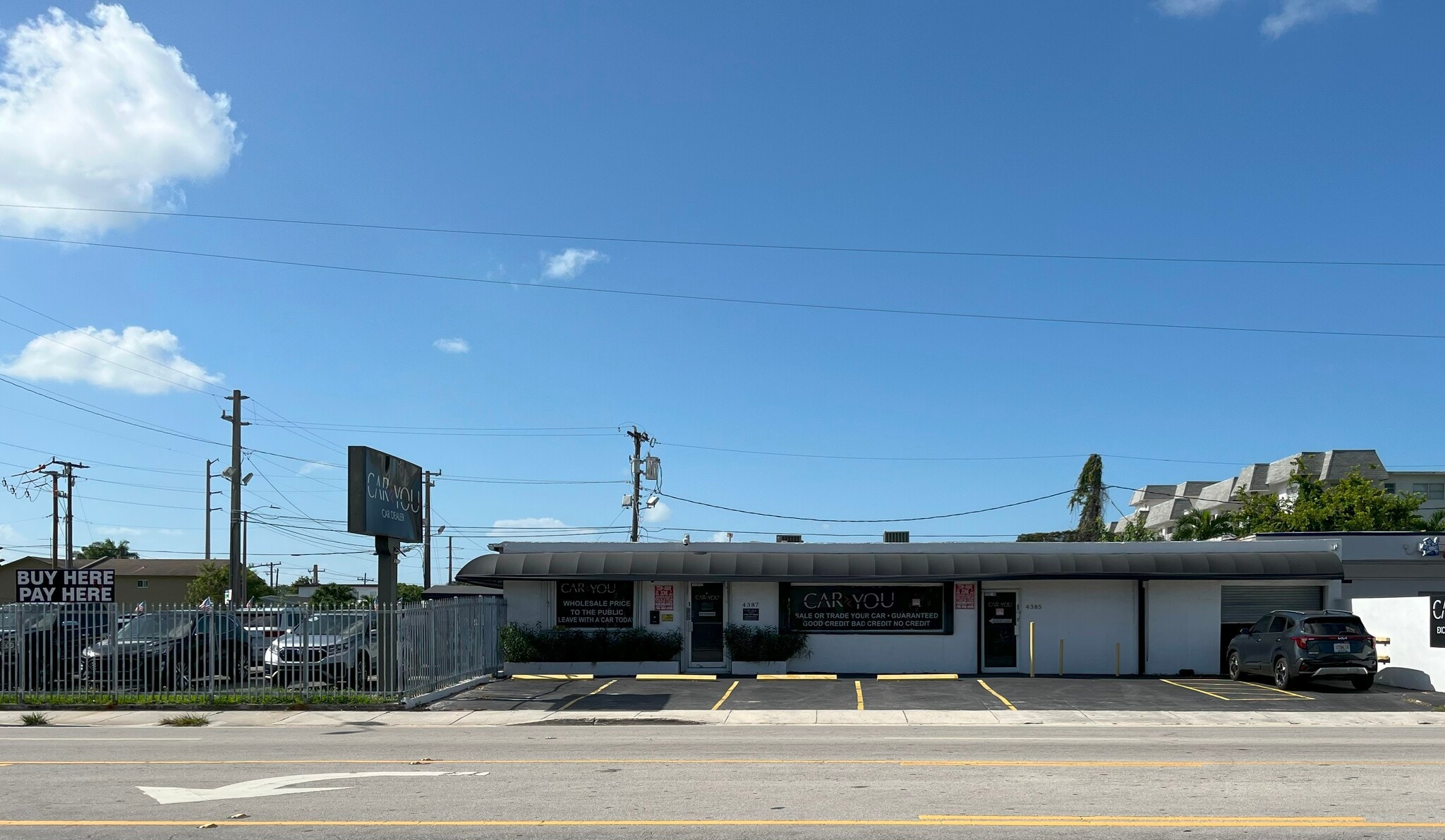4385 NW 7th St, Miami, FL for Rent