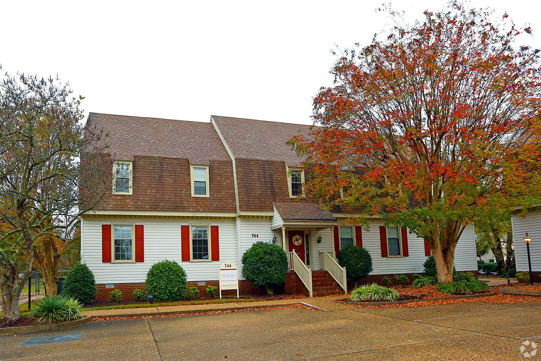 744 Thimble Shoals Blvd, Newport News, VA for Sale