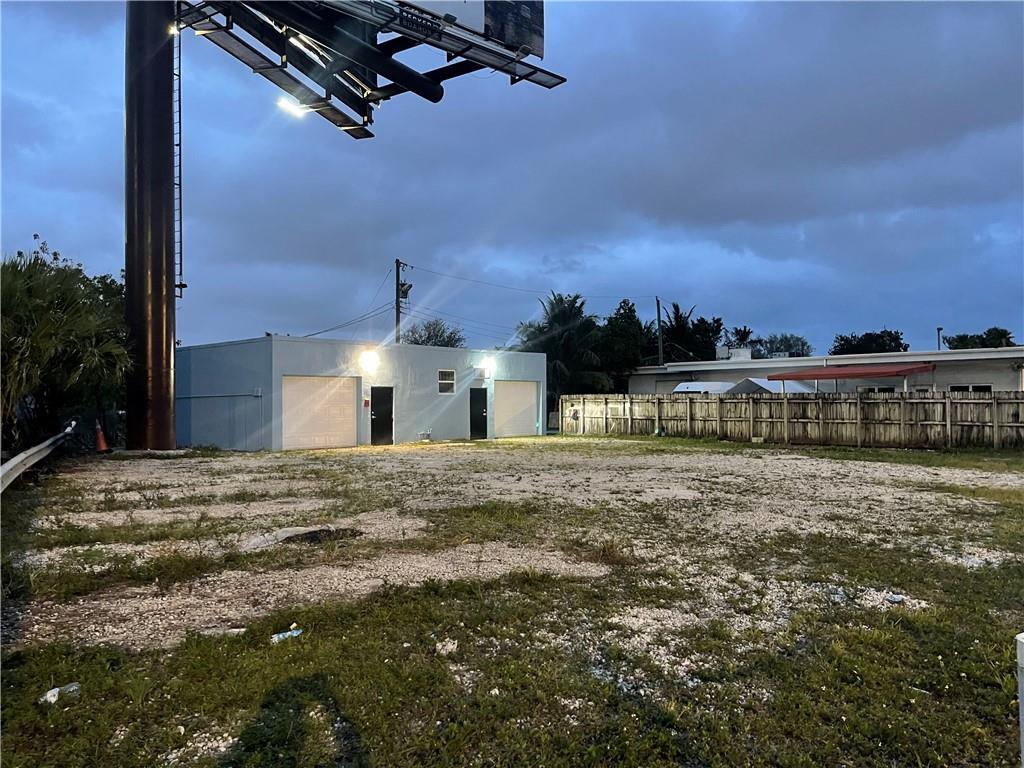 665 W Prospect Rd, Oakland Park, FL for Rent