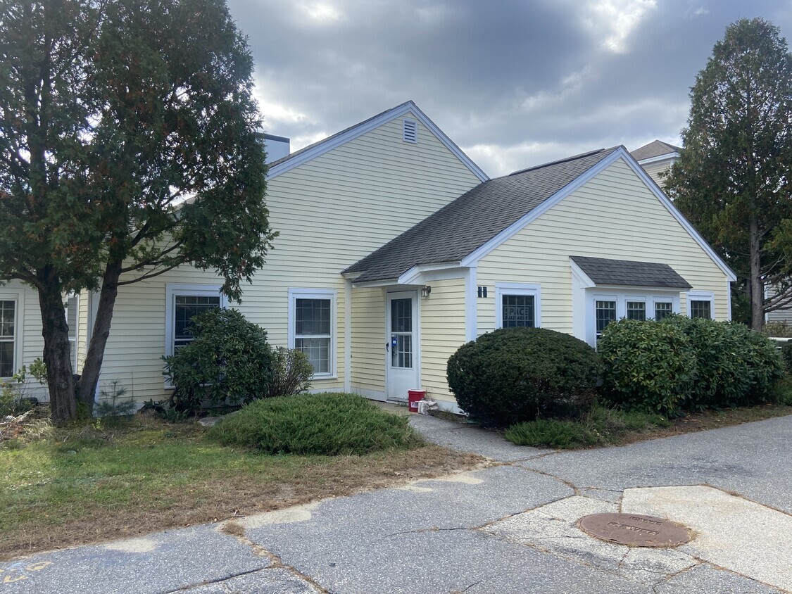 31 Old Nashua Rd, Amherst, NH for Rent