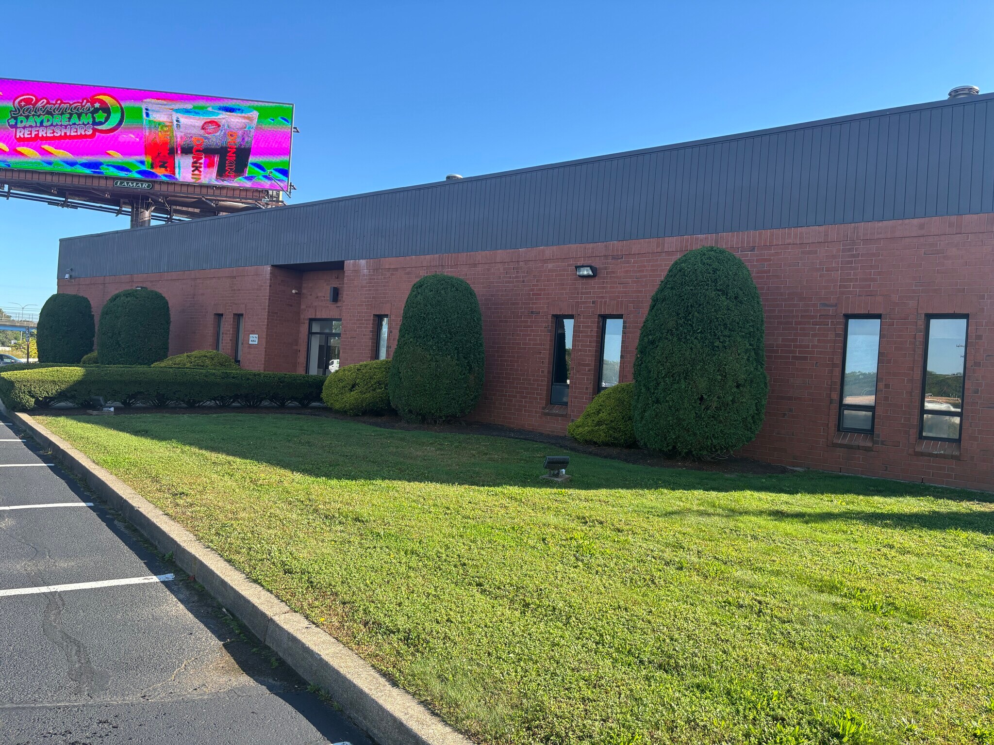 33 Plan Way, Warwick, RI for Rent