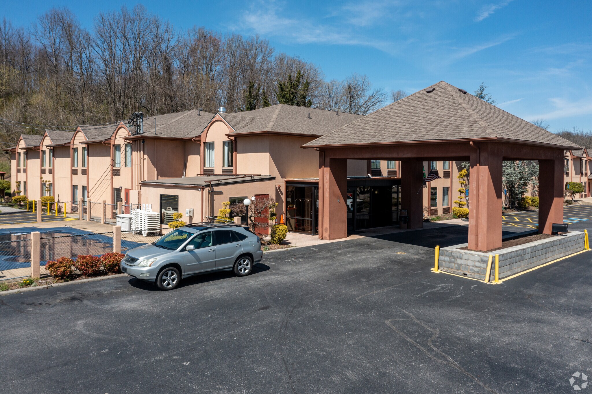 3050 Lee Hwy Bristol, VA 24202 Hospitality Property for Lease on