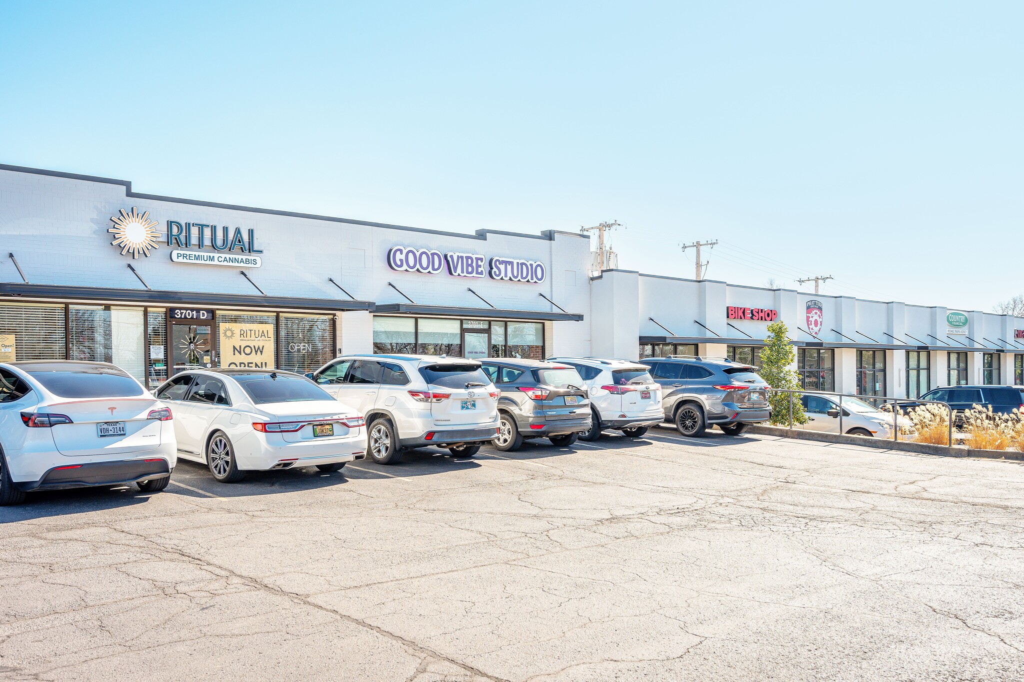 3711 S Harvard Ave, Tulsa, OK for Rent