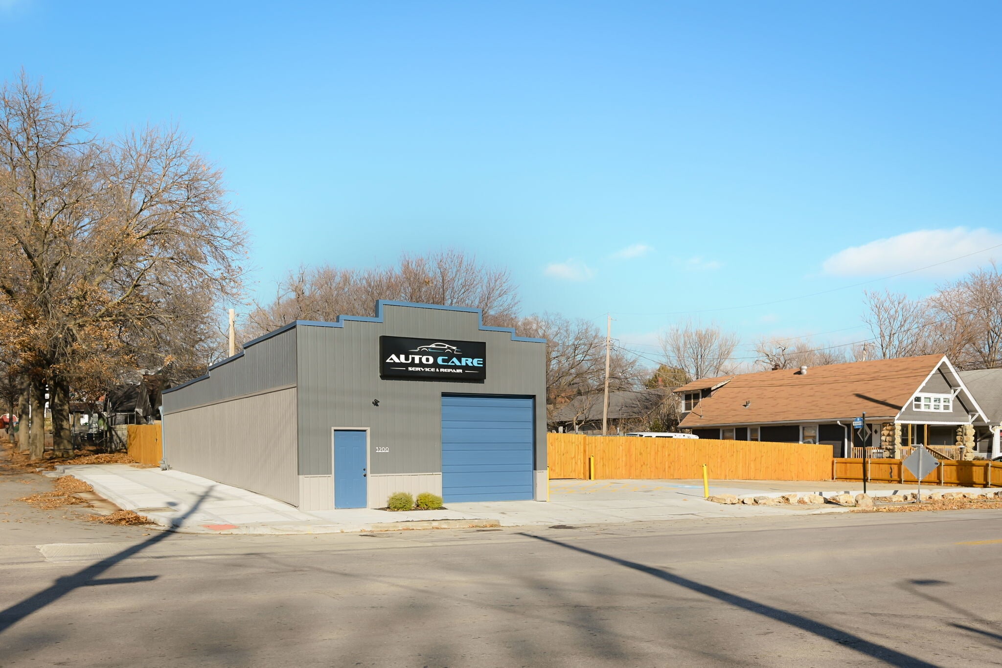 3200 E 31st St, Kansas City, MO for Sale
