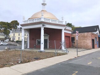 477 Main St  