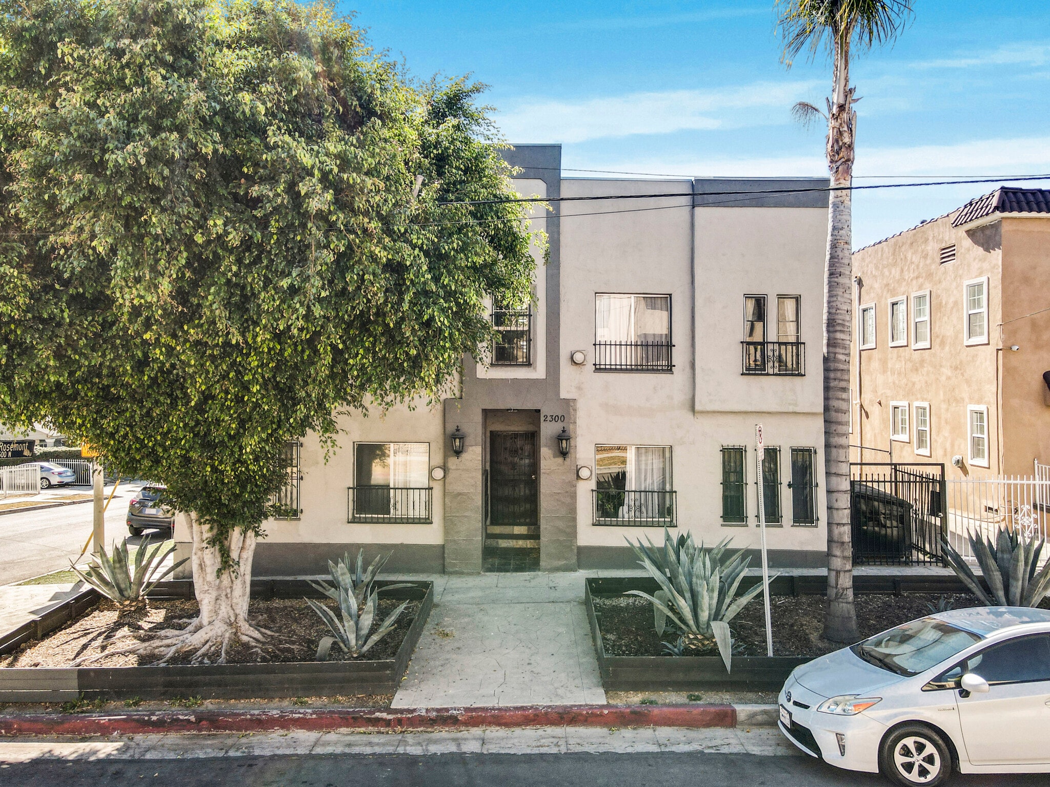 2300 Bellevue Ave, Los Angeles, CA for Sale