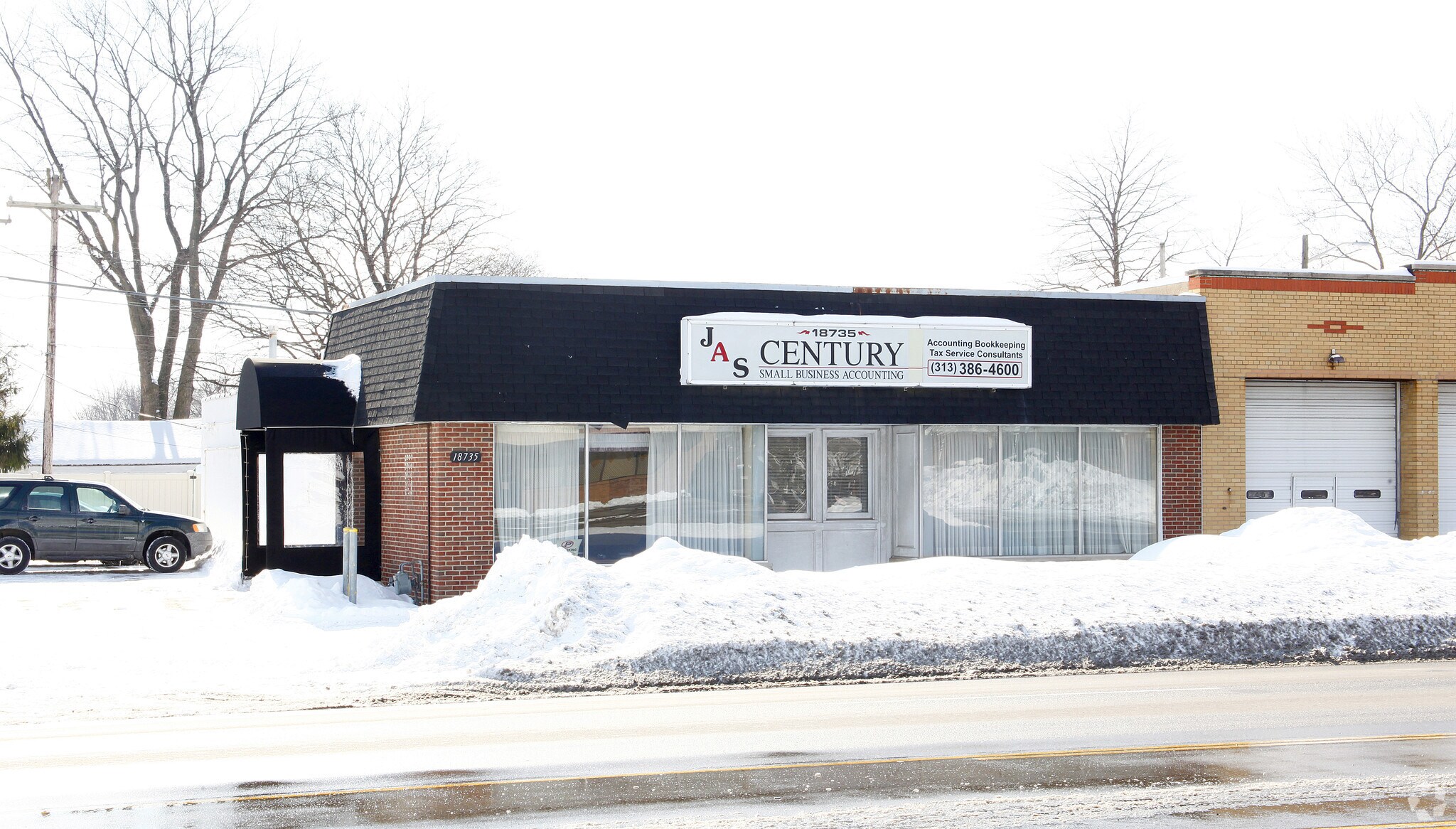 18735 Ecorse Rd, Allen Park, MI for Rent