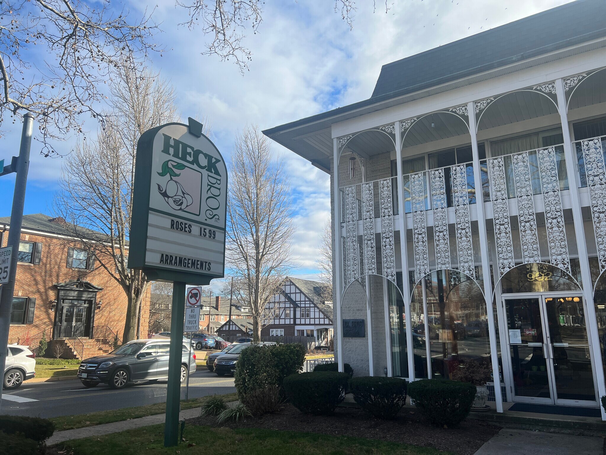 902 Penn Ave Wyomissing, PA 19610 Retail Property for Sale on