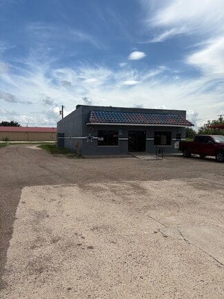 Raymondville, TX Bank - 956 E Hidalgo Ave