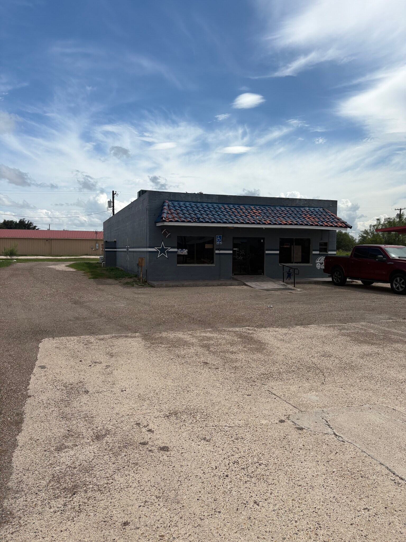 956 E Hidalgo Ave, Raymondville, TX for Sale