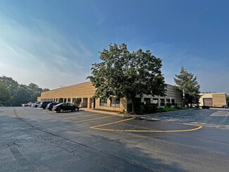 Mundelein, IL Flex - 25765-25767 Hillview Ct