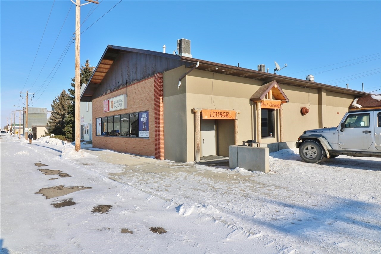 121 S Main St, Tioga, ND for Sale