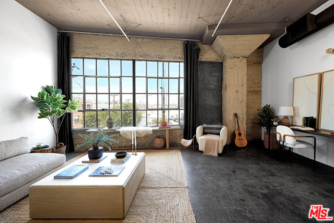 1855 Industrial St, Los Angeles, CA for Sale