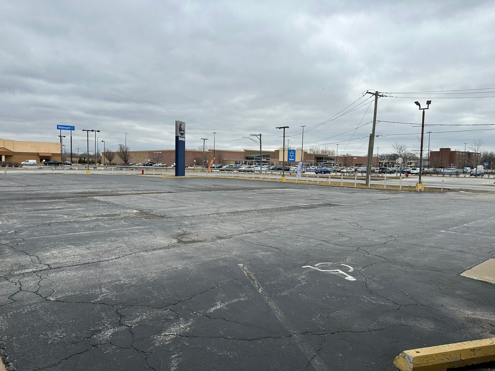 2424 176th St Lansing, IL 60438 Retail Property for Lease on