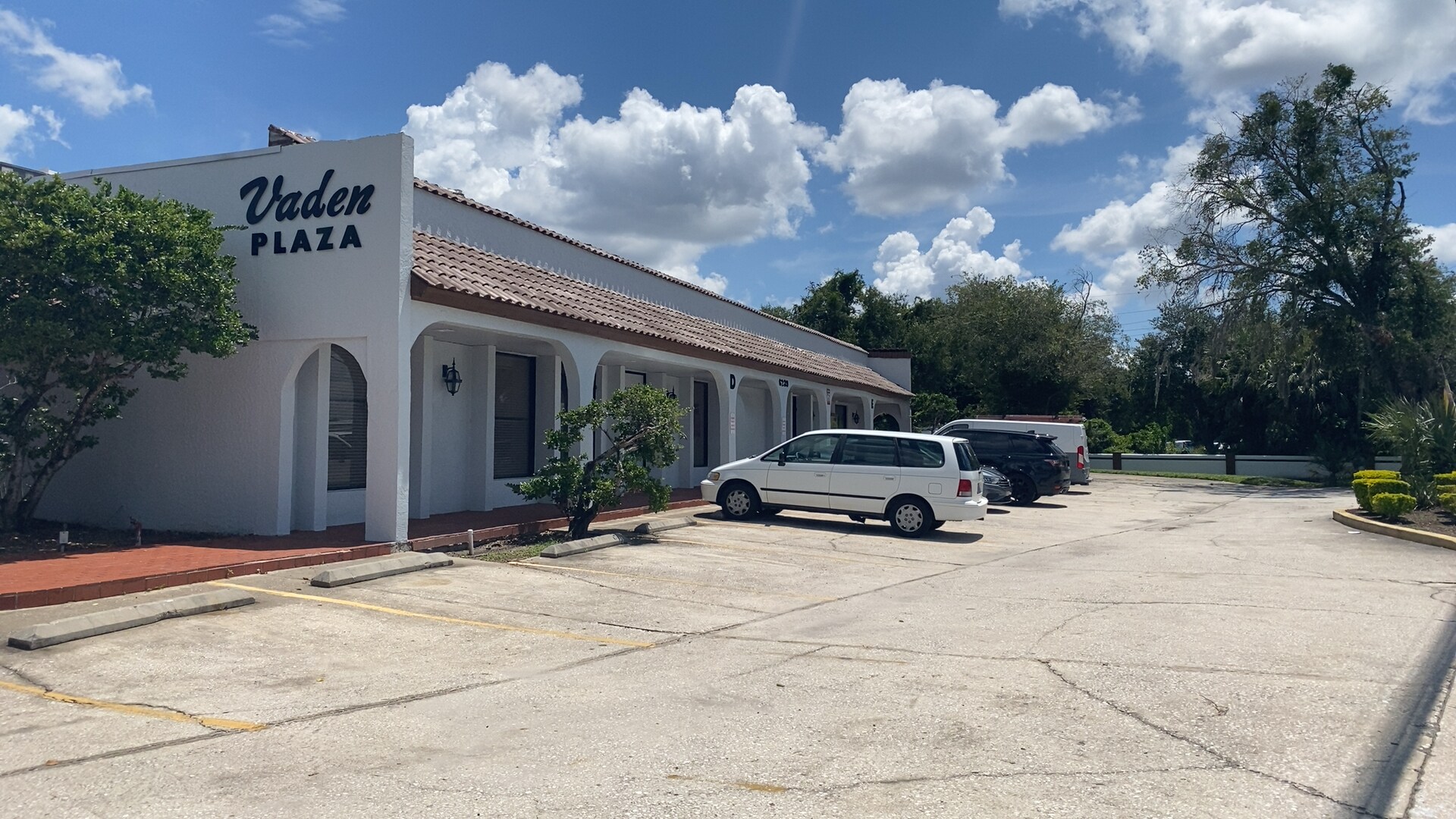 6239 Edgewater Dr, Orlando, FL for Rent