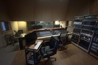 Nashville, TN Loft/Creative Space - 2808 Azalea Pl