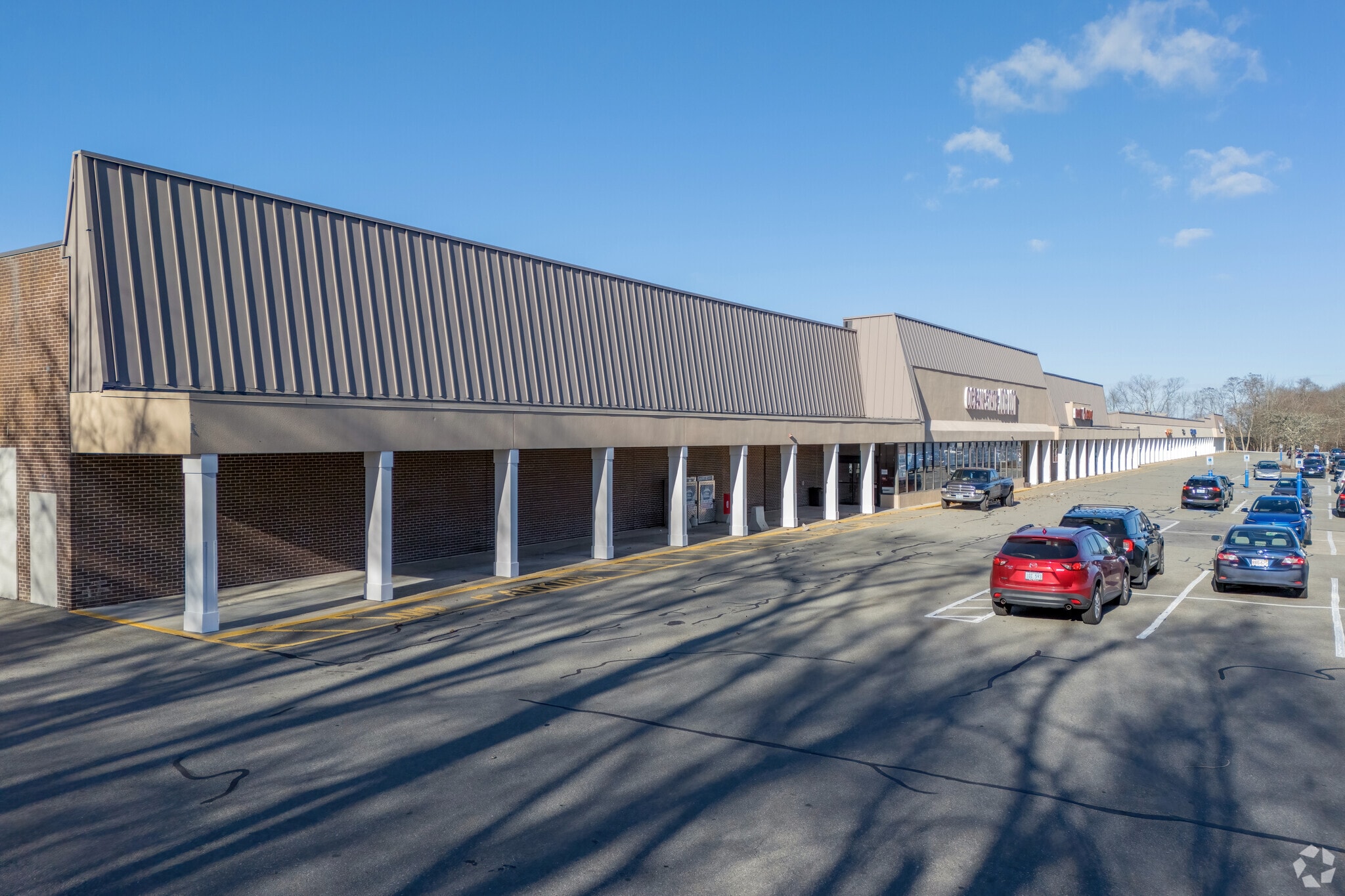 601-607 Metacom Ave, Warren, RI for Rent