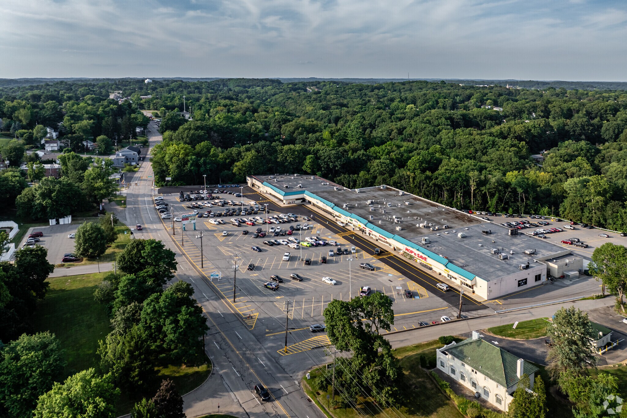 1130 Perry Hwy, Pittsburgh, PA for Rent