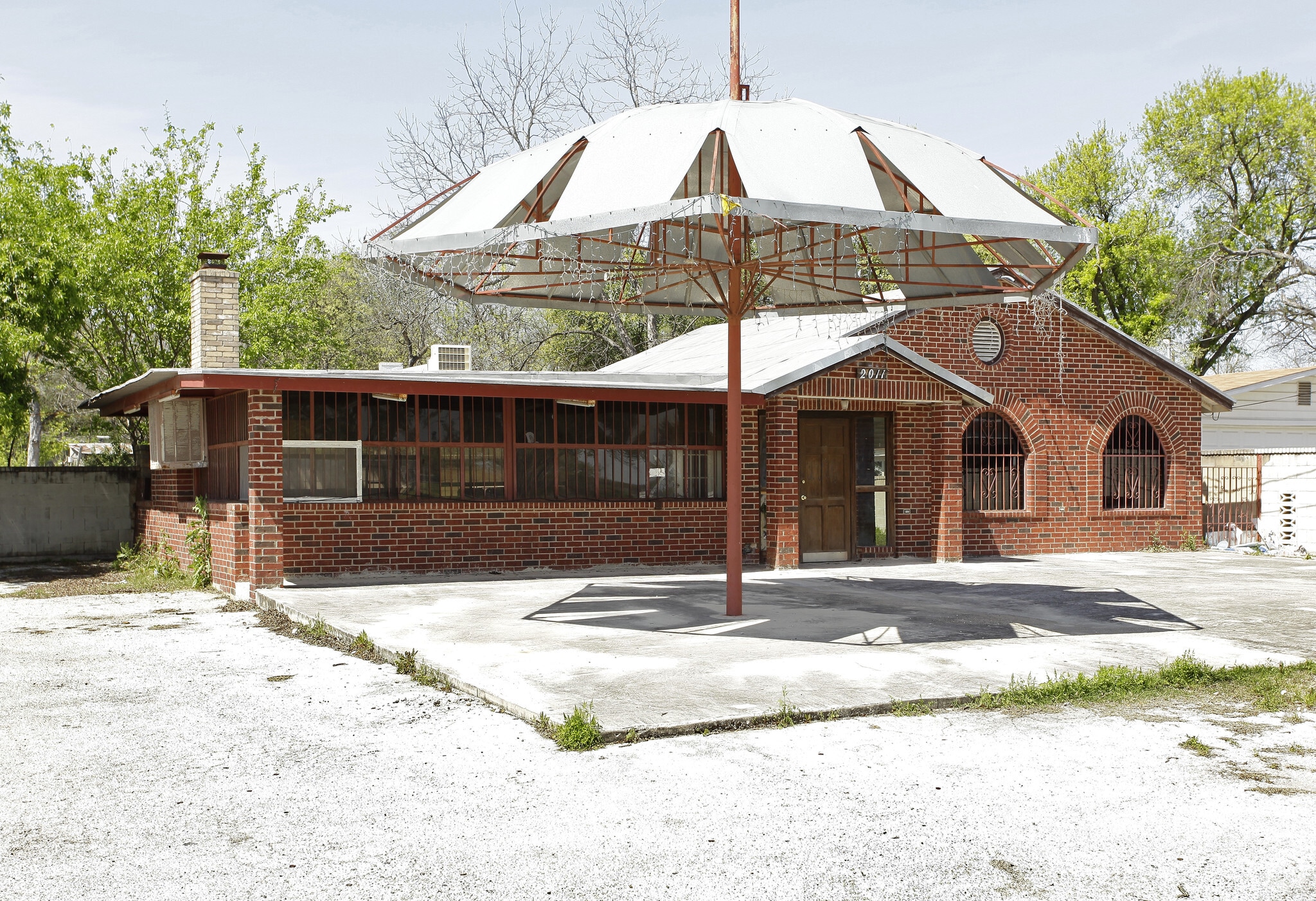 2011 Mission Rd, San Antonio, TX for Rent