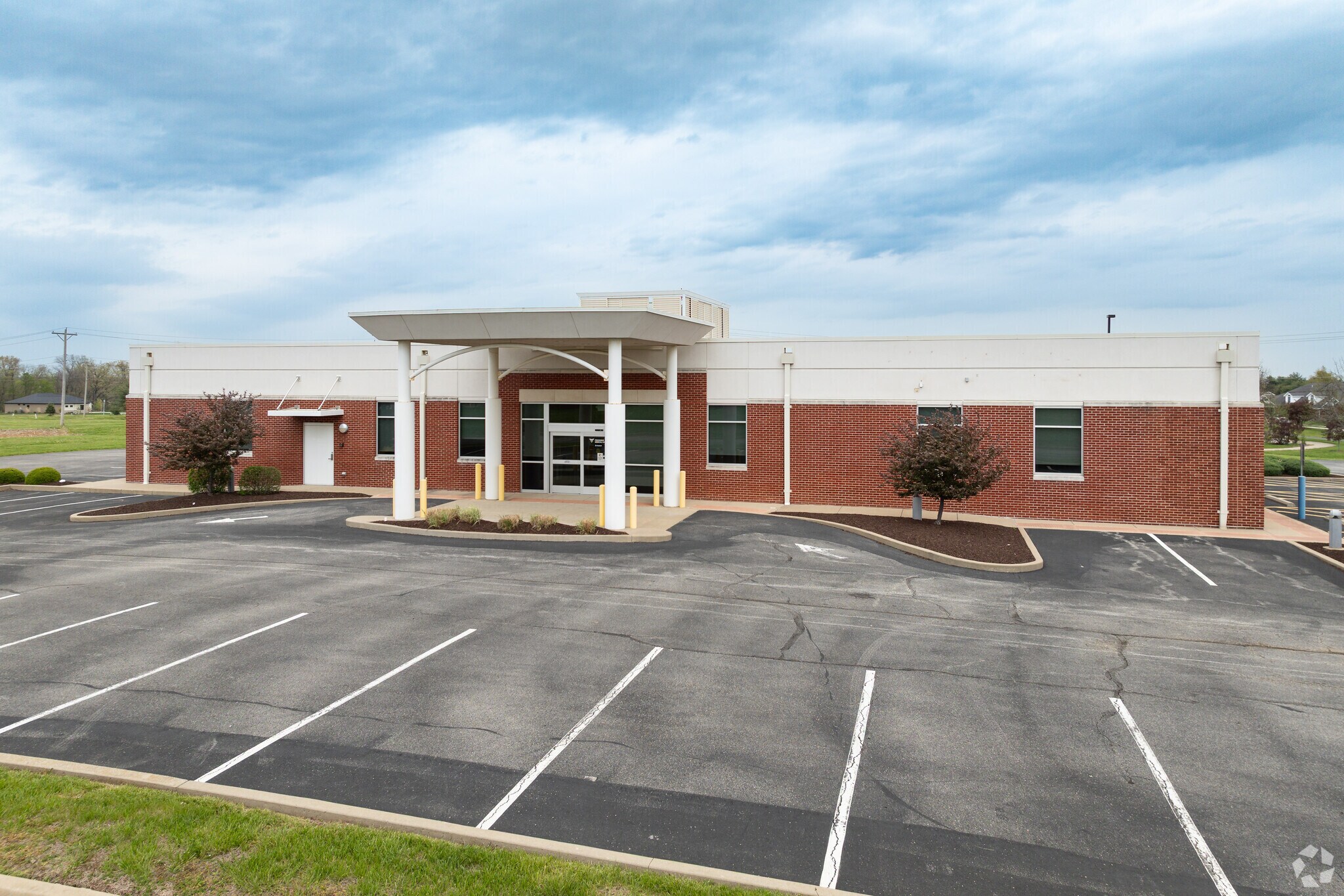 624 Voris Jost Dr, Waterloo, IL for Rent