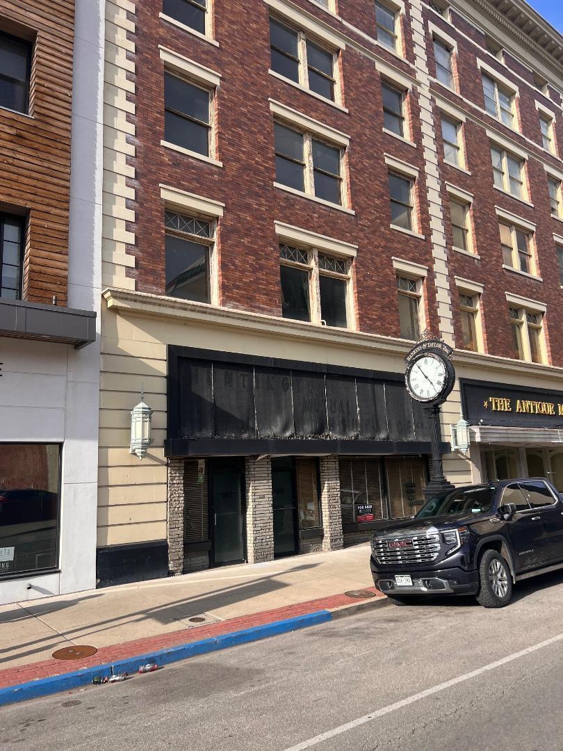 922 4th Ave, Huntington, WV for Sale