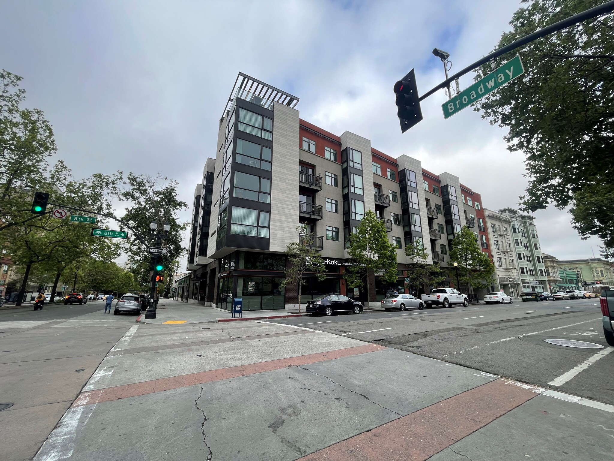 777 Broadway, Oakland, CA for Rent