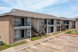 Freeport, TX Apartments - 1010 Magnolia Dr