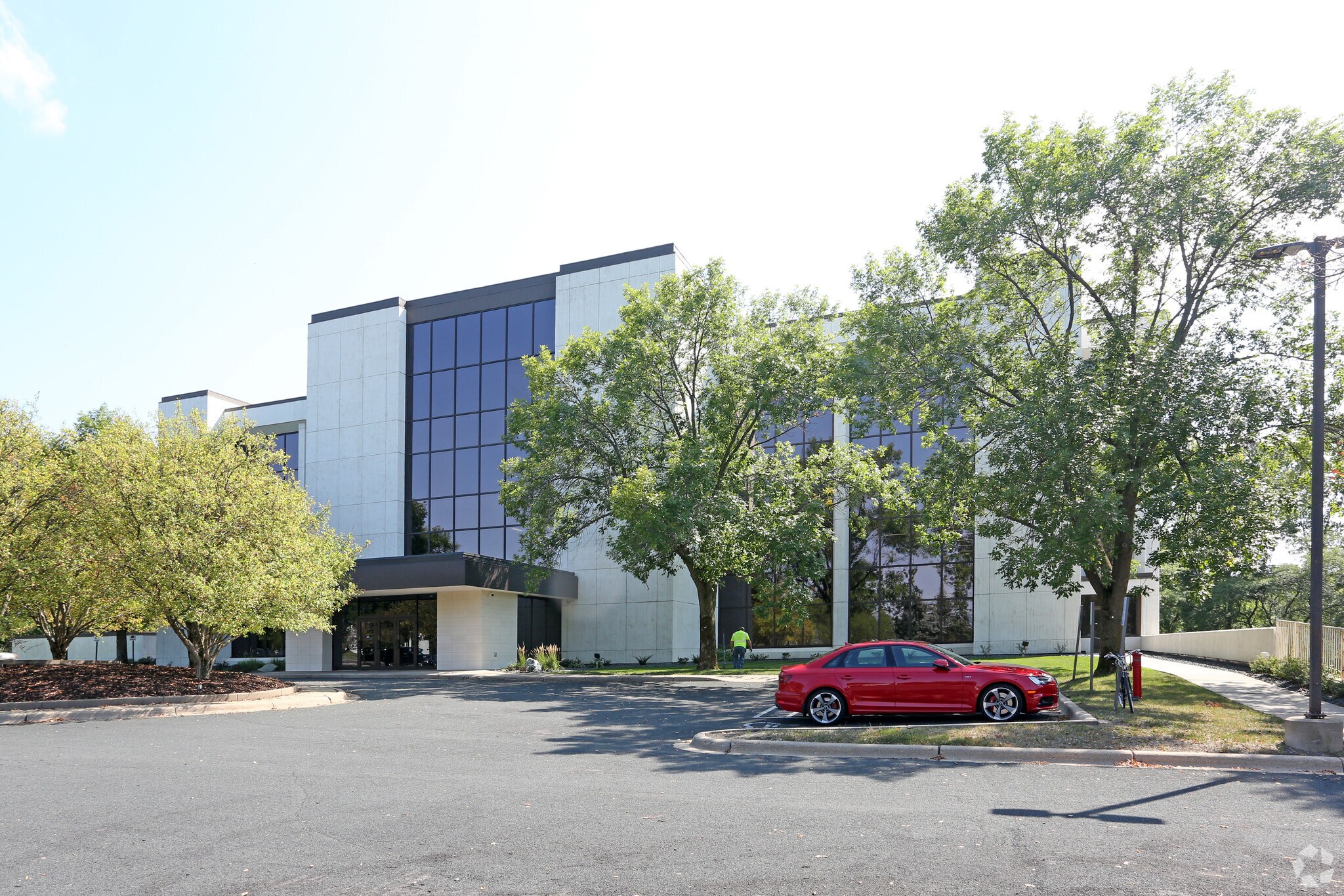 9855 W 78th St, Eden Prairie, MN for Rent