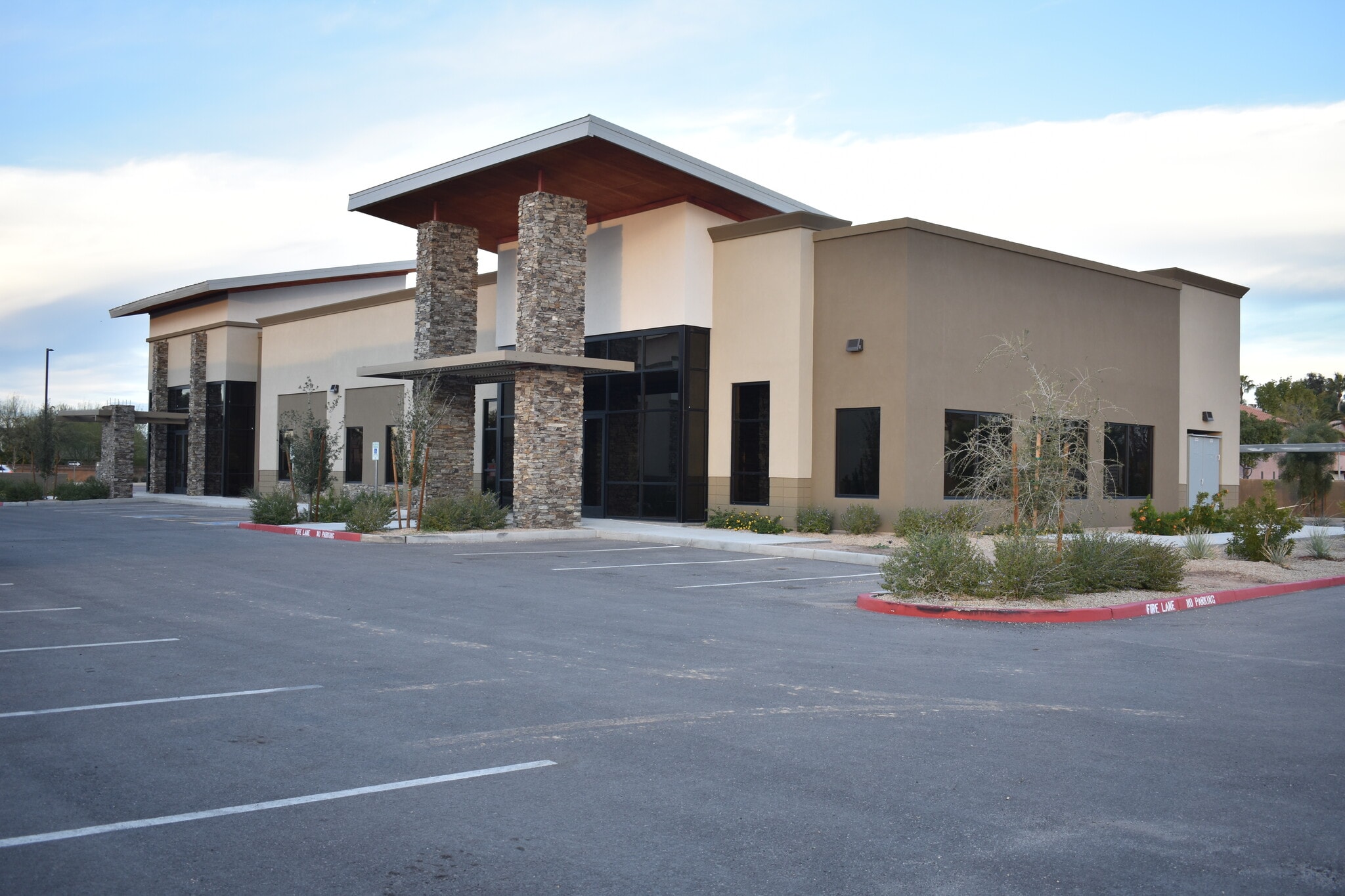 SEC of McQueen Rd & Chandler Blvd, Chandler, AZ for Rent