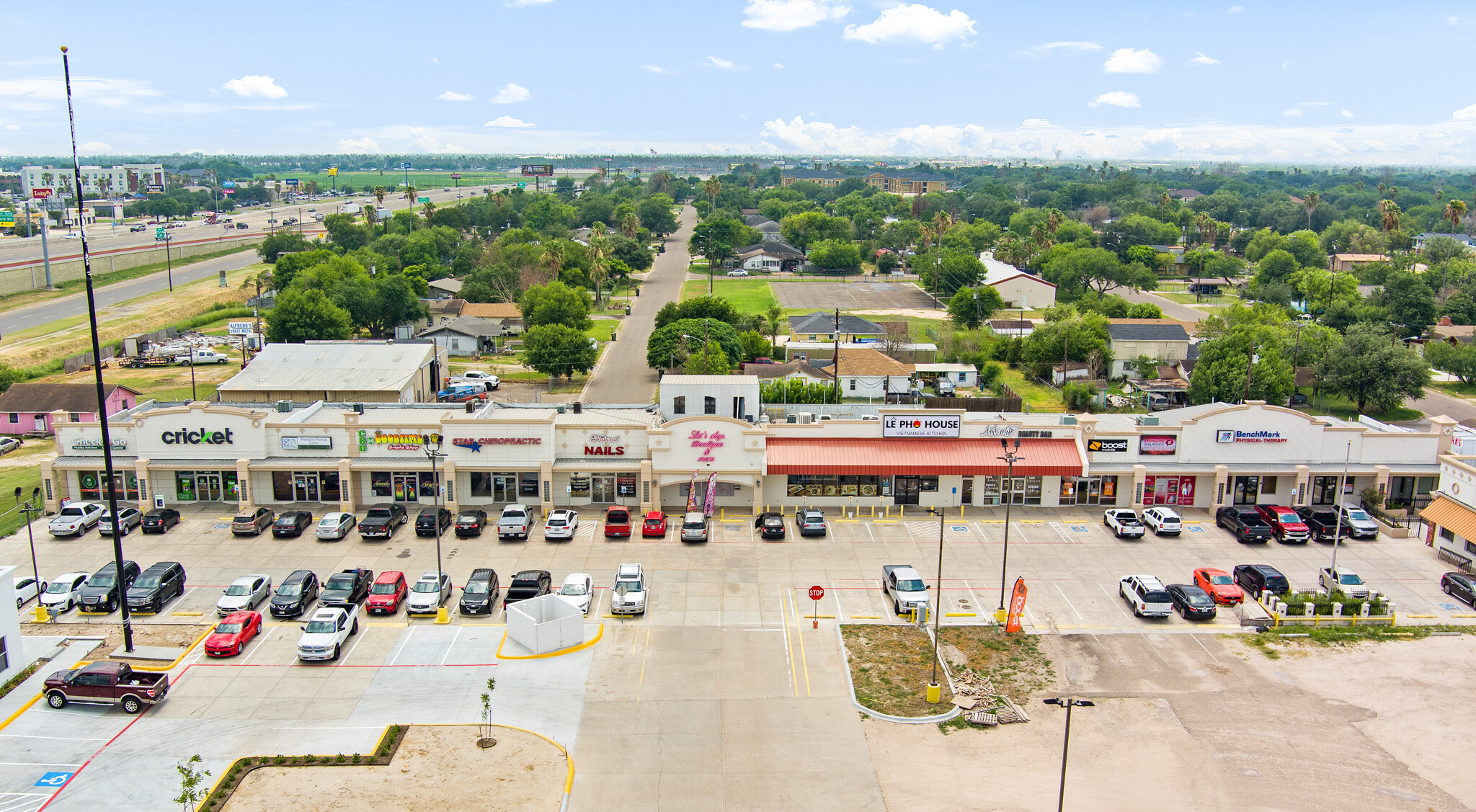 1400 N Westgate Dr, Weslaco, TX for Rent