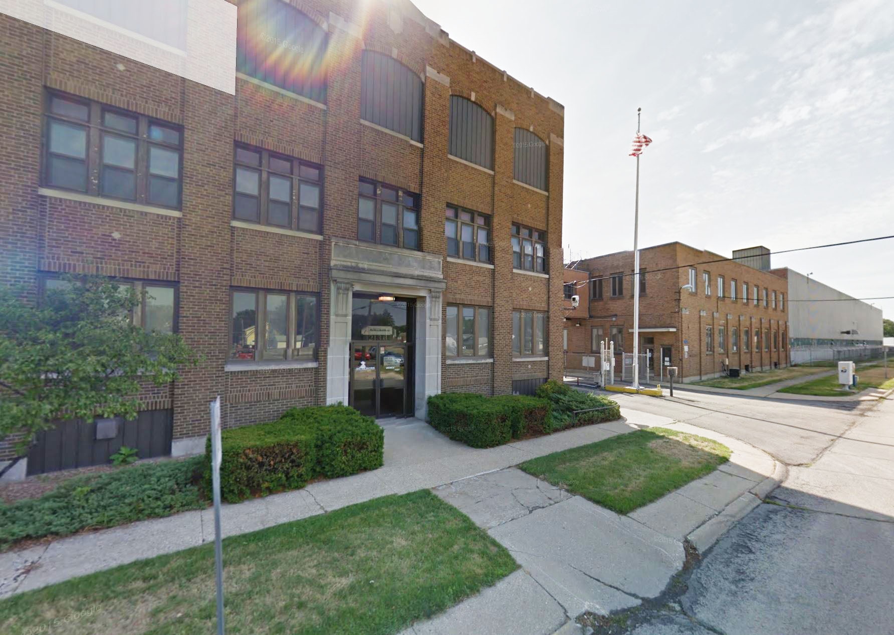 2136 12th St, Rockford, IL for Sale