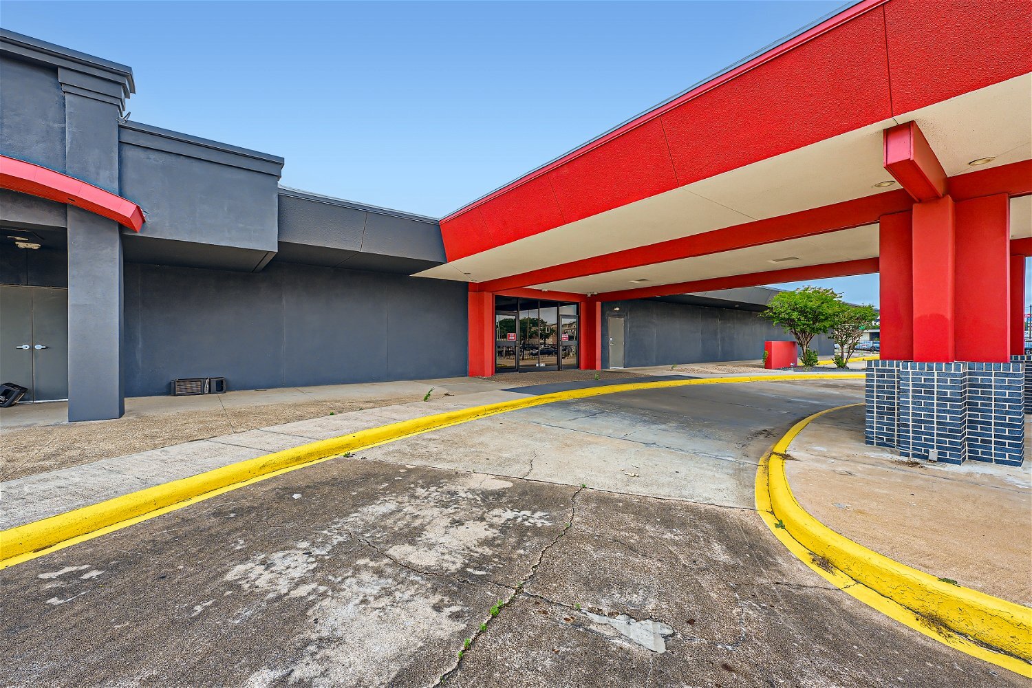 2730 Fondren Rd, Houston, TX for Rent