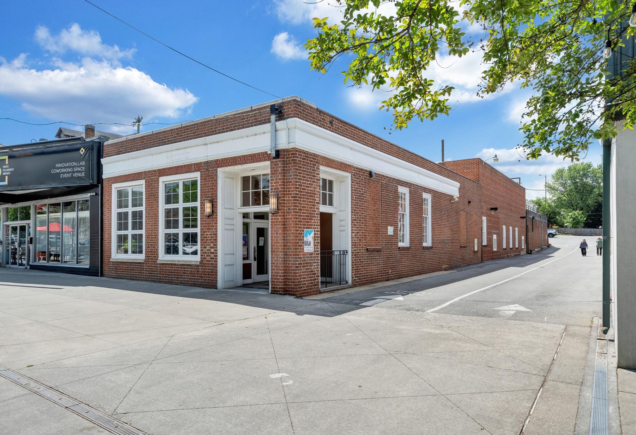 1323 Grandin Rd SW, Roanoke, VA for Rent