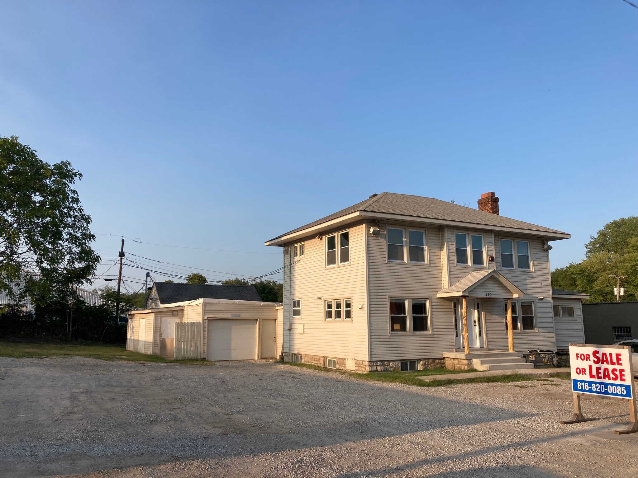 220 W 80th Ter, Kansas City, MO for Sale