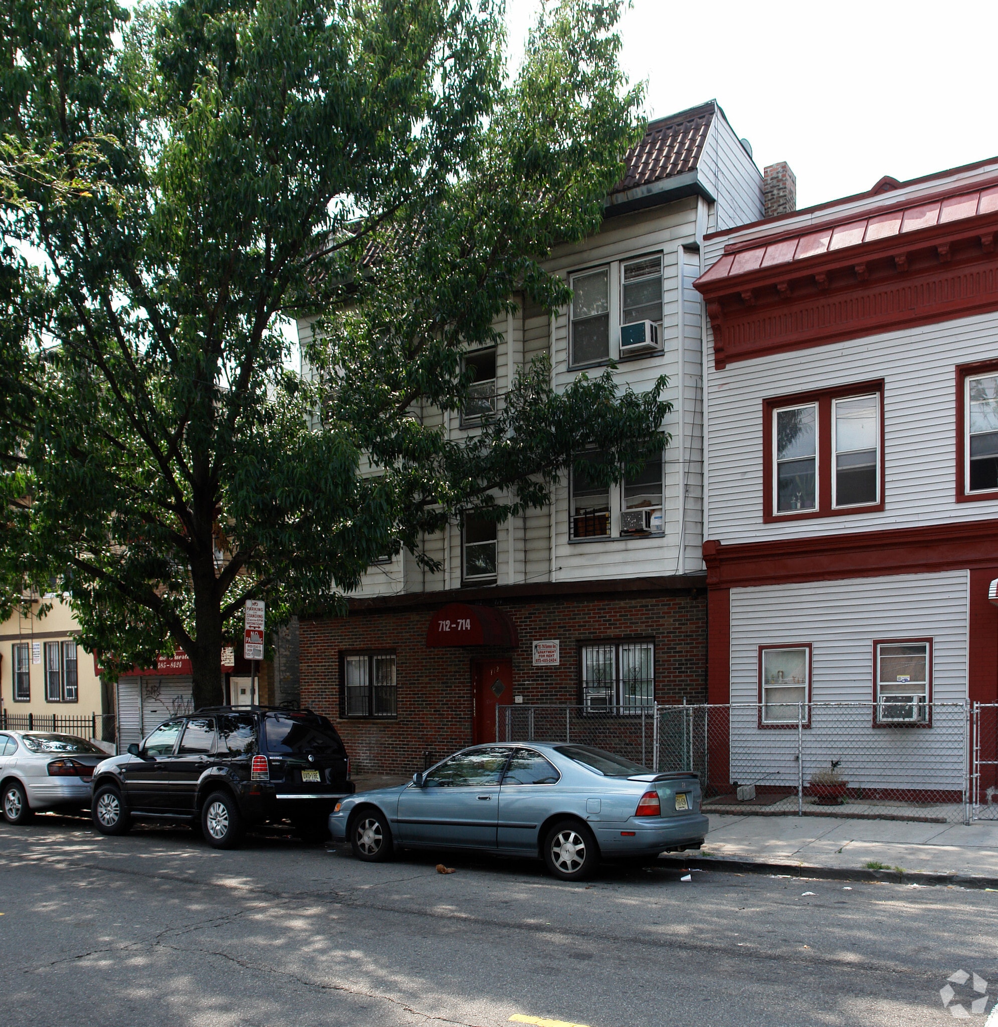 712-714 Summer Ave, Newark, NJ for Sale