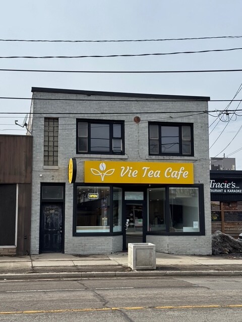 598 Upper James St, Hamilton, ON for Sale
