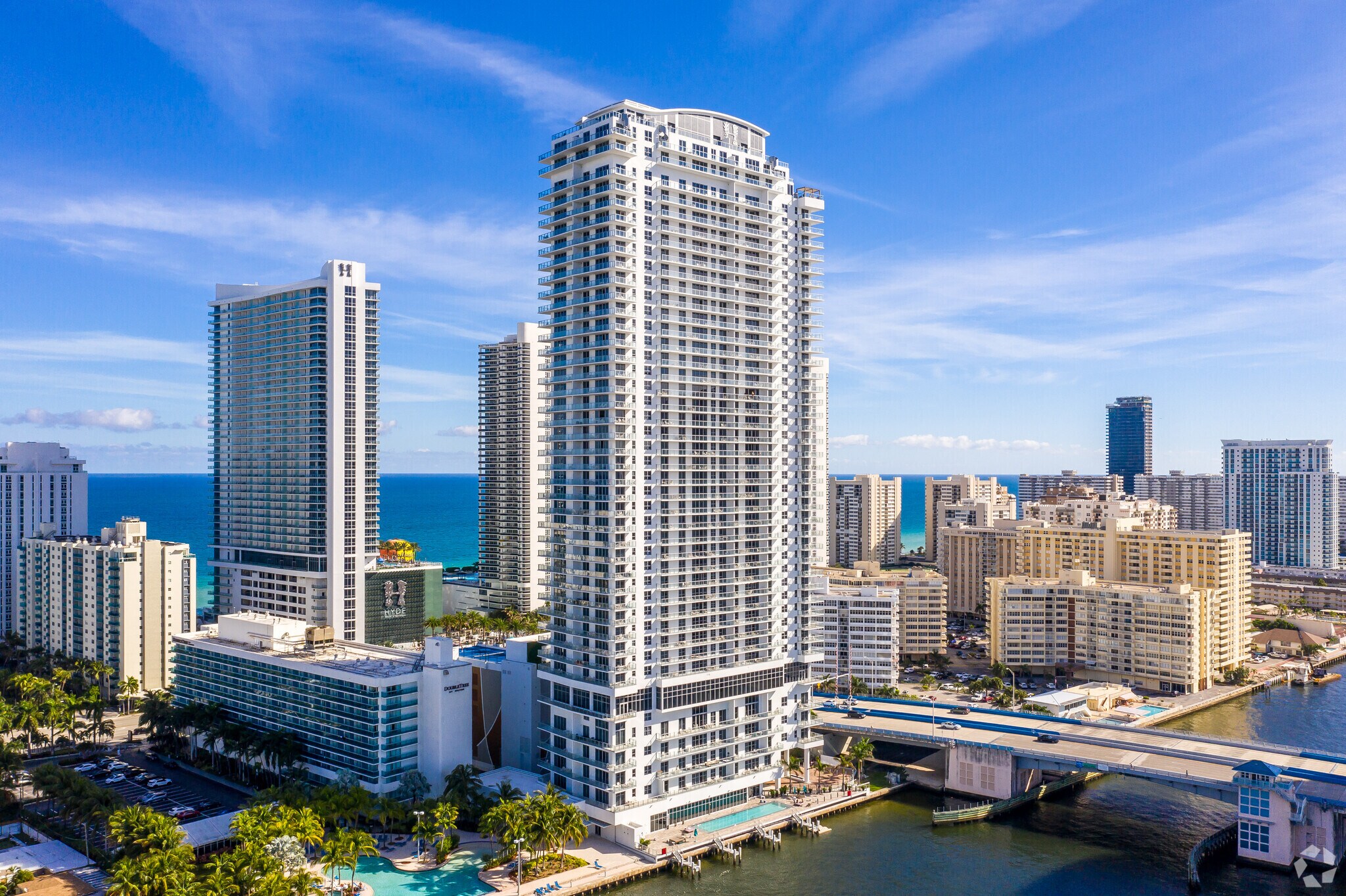 4010 S Ocean Dr, Hollywood, FL for Rent