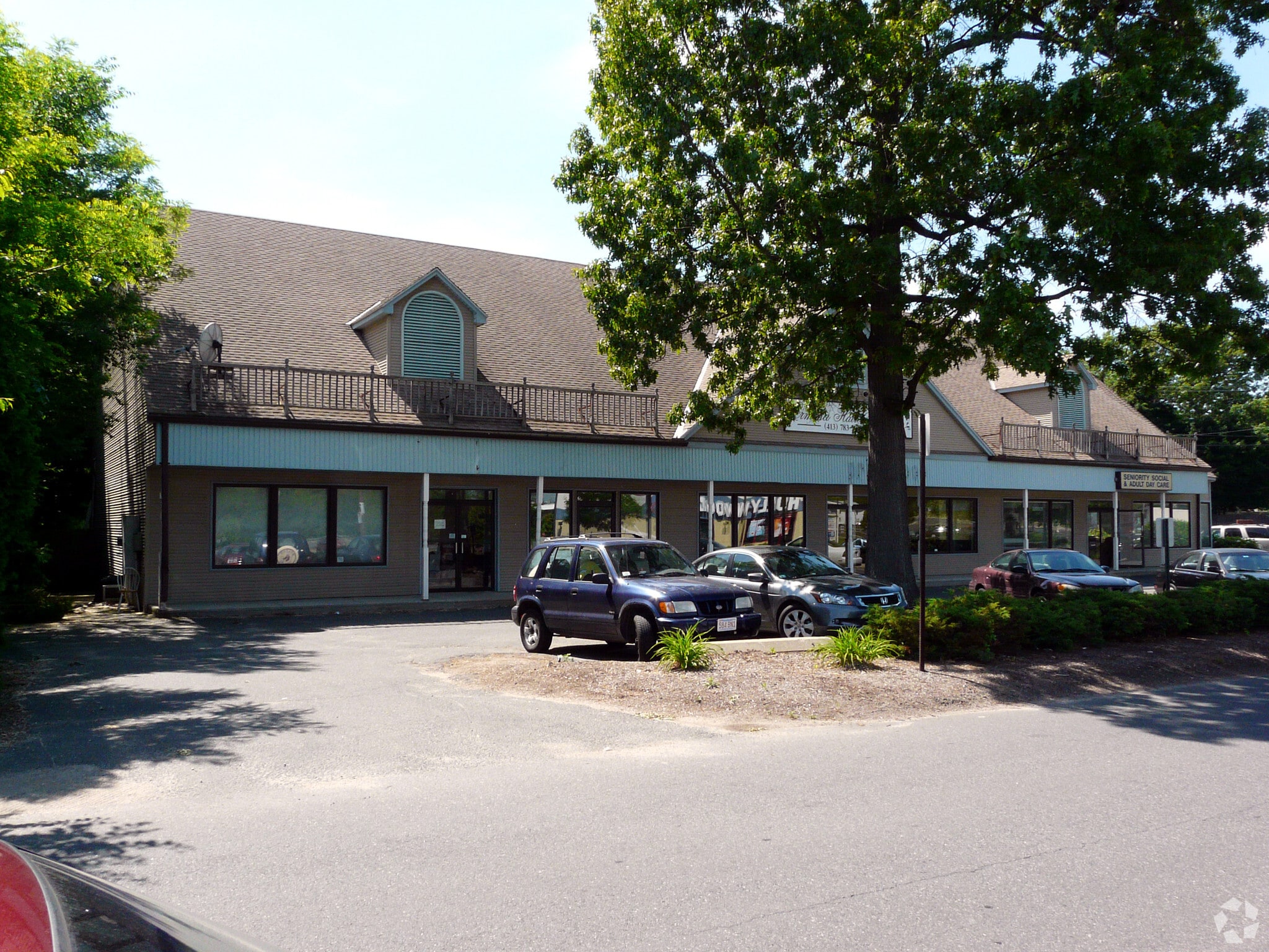 16-24 Arnold Ave, Springfield, MA for Rent