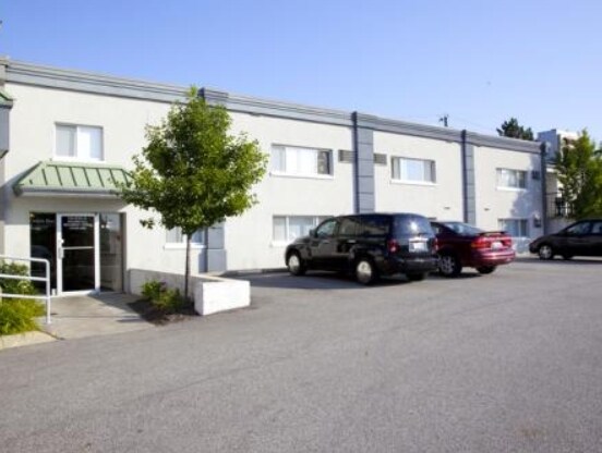 3439-3441 W Brainard Rd, Woodmere, OH for Rent