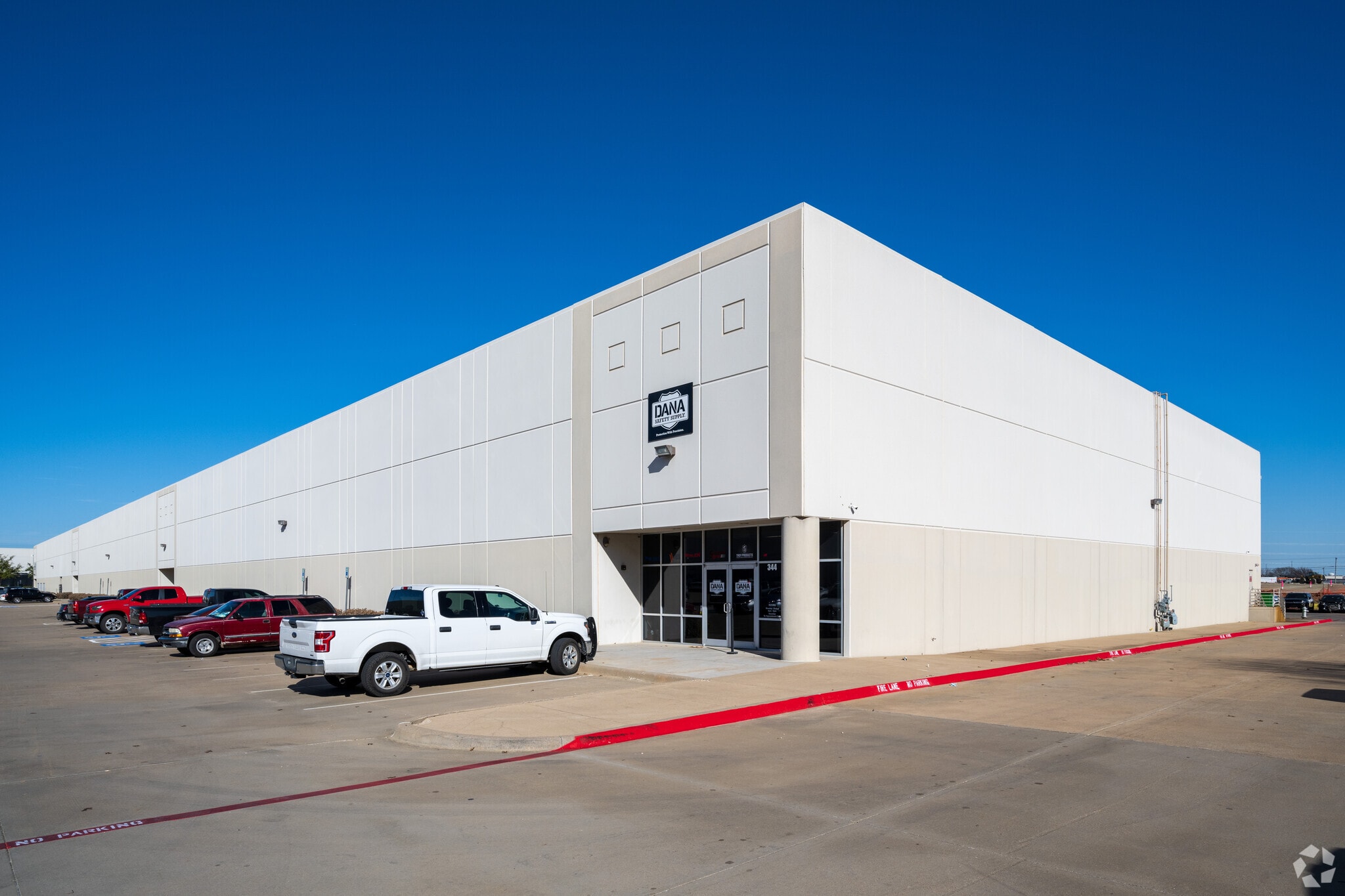 800 Railhead Rd, Fort Worth, TX for Rent