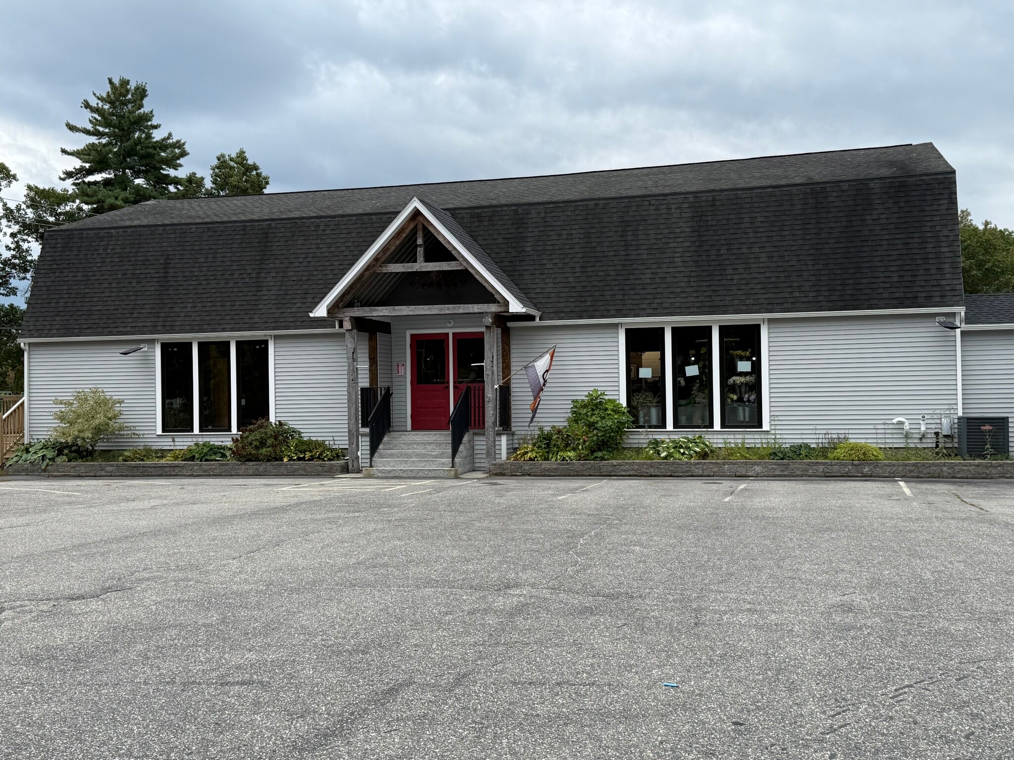 3 Rockingham Rd, Londonderry, NH for Sale