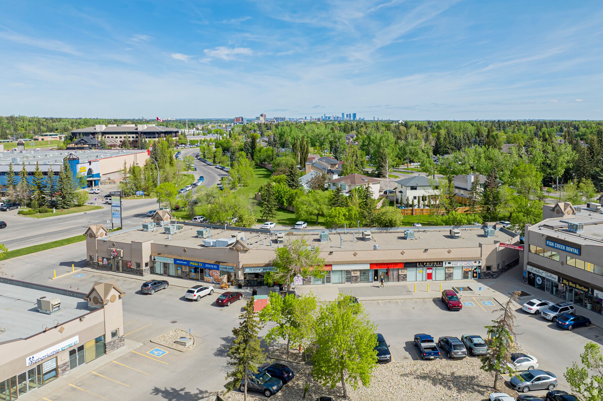 380 Canyon Meadows Dr SE, Calgary, AB for Rent