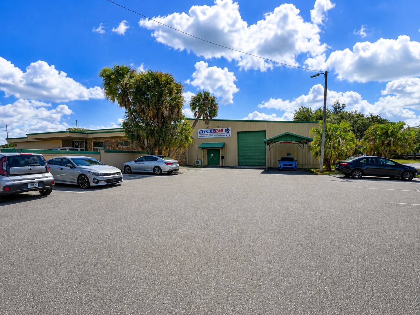 203 W 1st St, Apopka, FL for Rent