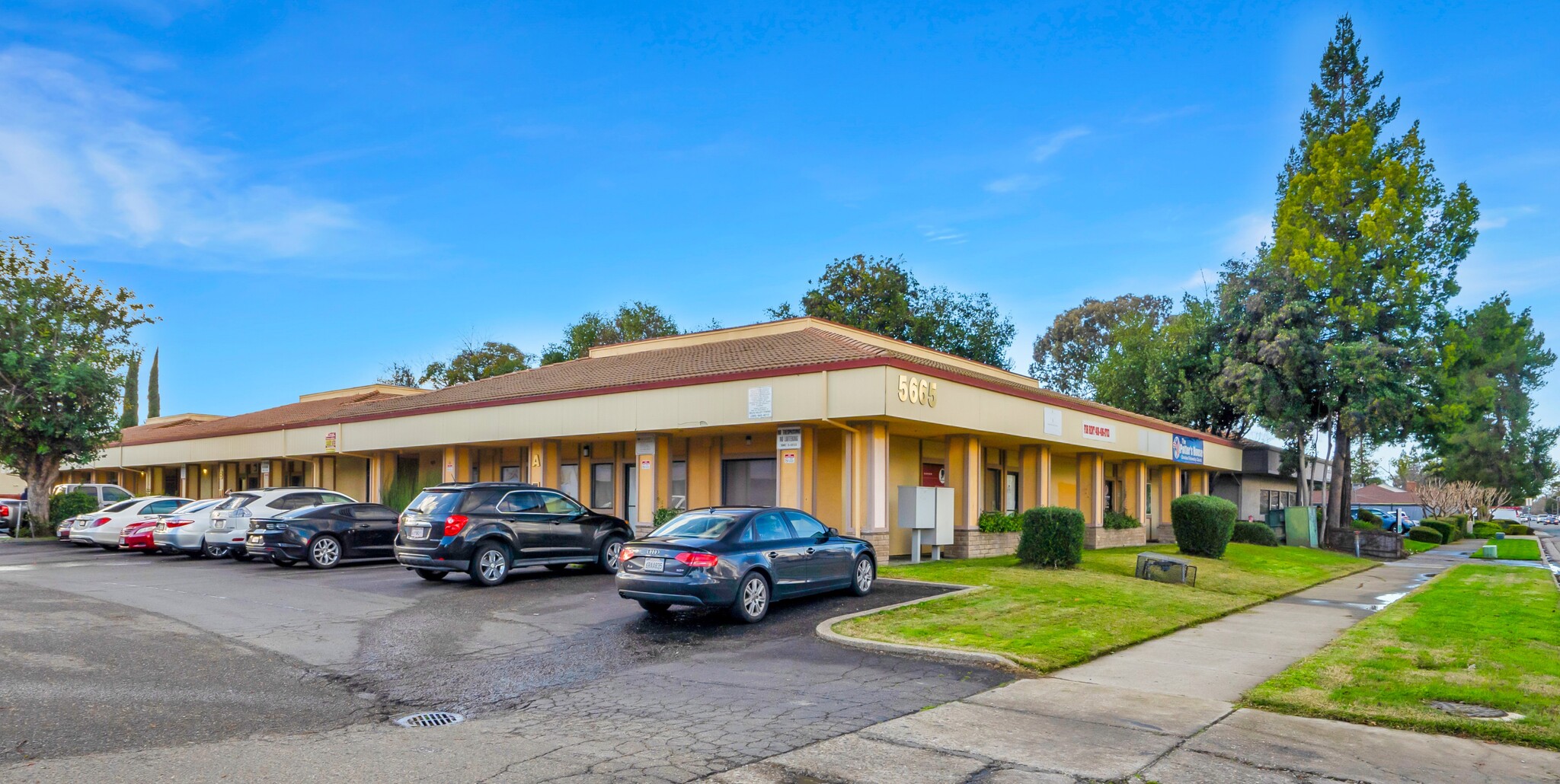 5665 N Pershing Ave, Stockton, CA for Sale