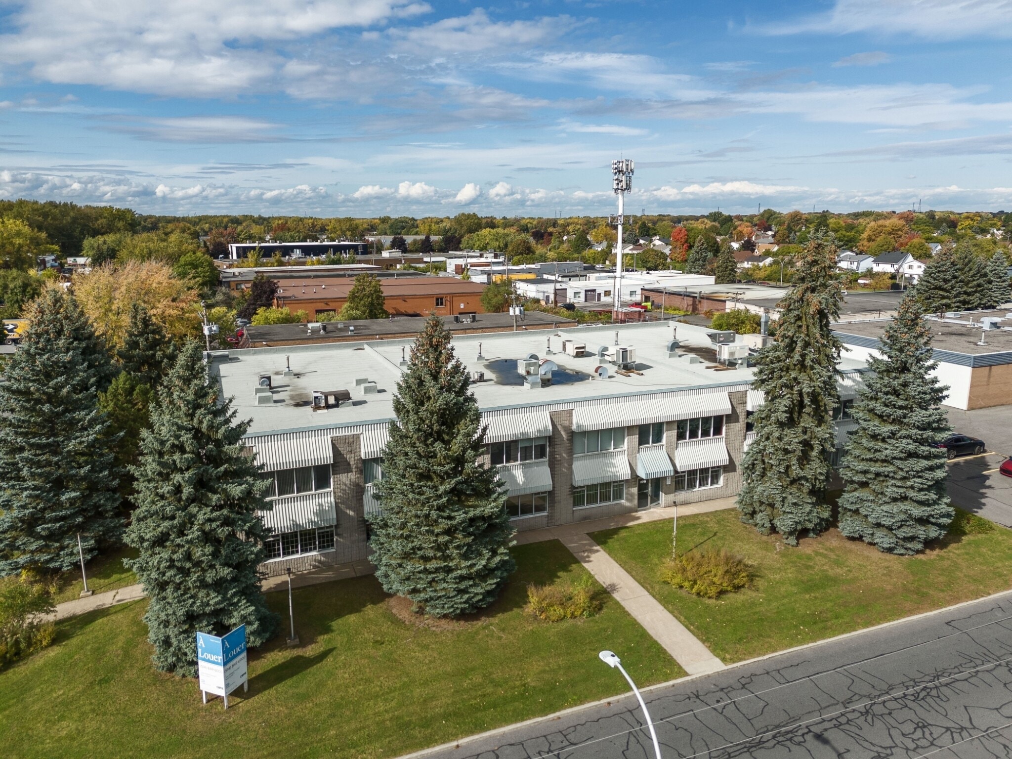 115 Rue de Vaudreuil, Boucherville, QC for Sale