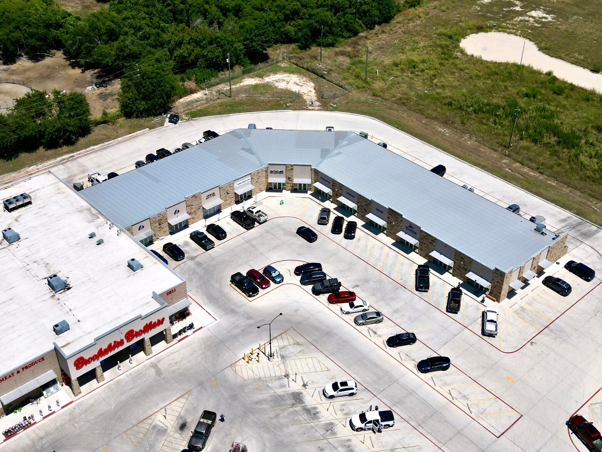 180 Town Center Blvd, Jarrell, TX for Rent