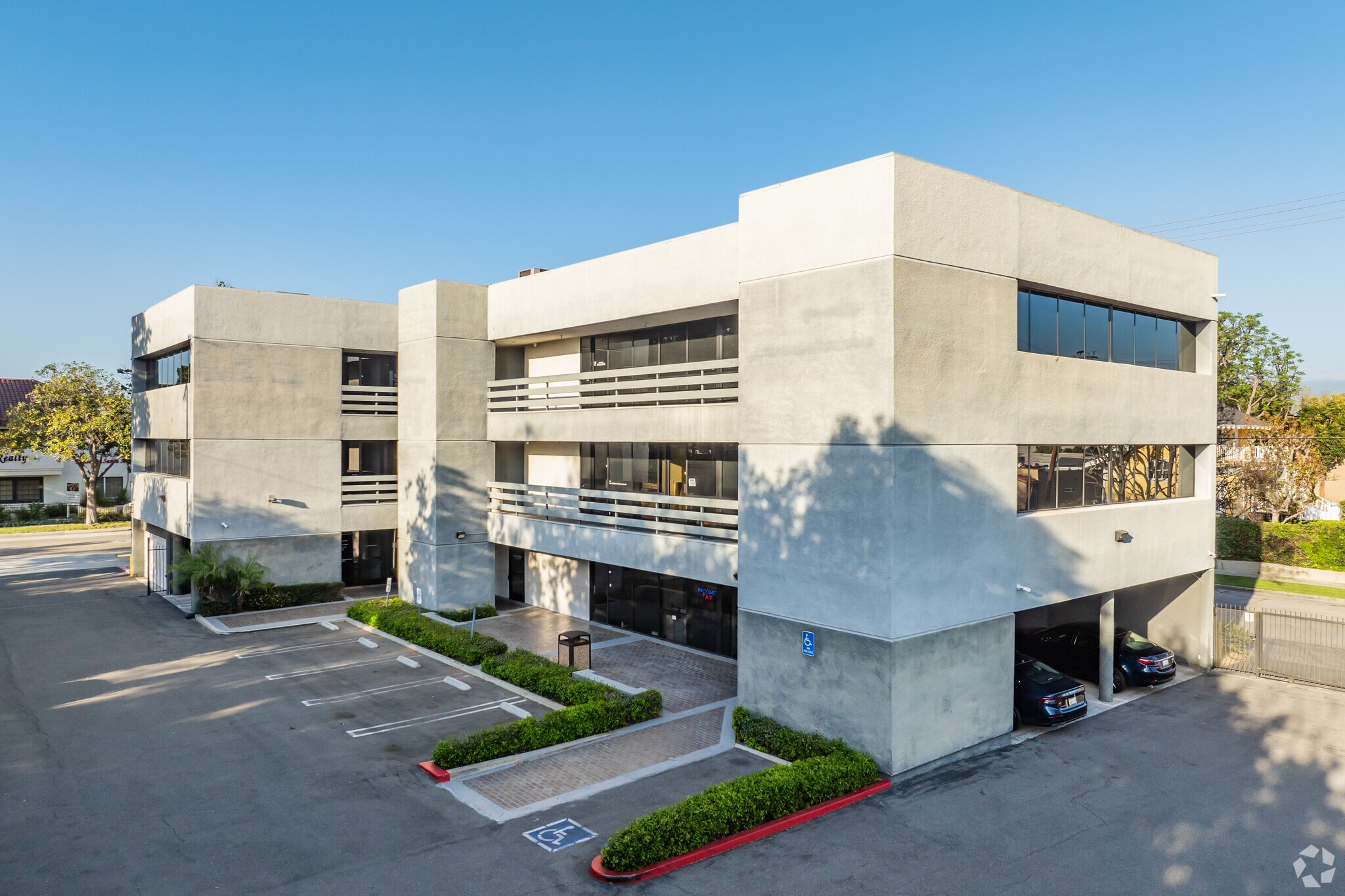 1600 E 4th St, Santa Ana, CA for Rent