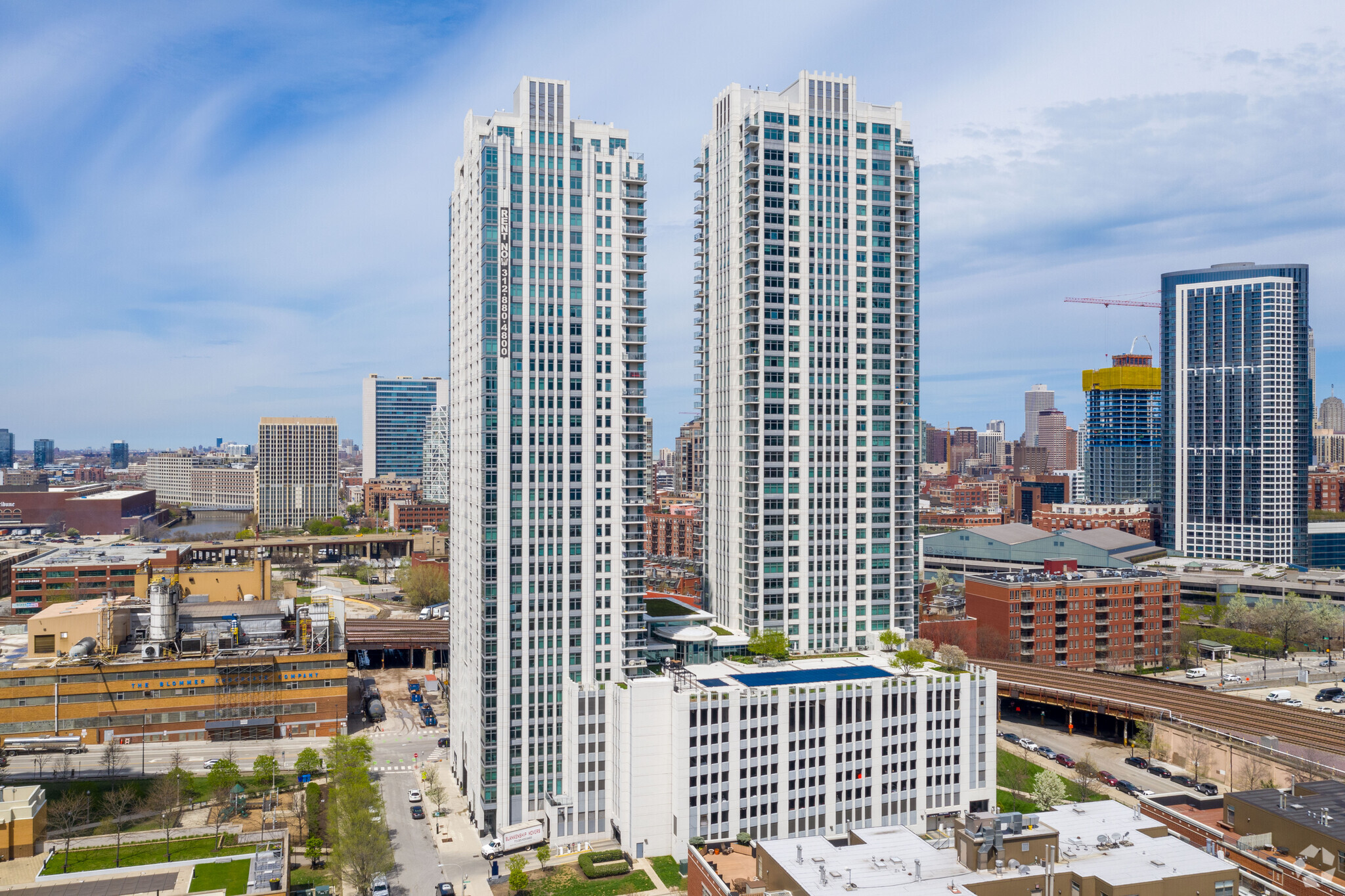 555 W Kinzie, Chicago, IL for Rent